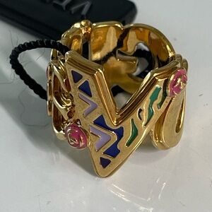 Versace Vintage Engraved Enamel Signet  Made In Italy Gold ColorRing Size 7